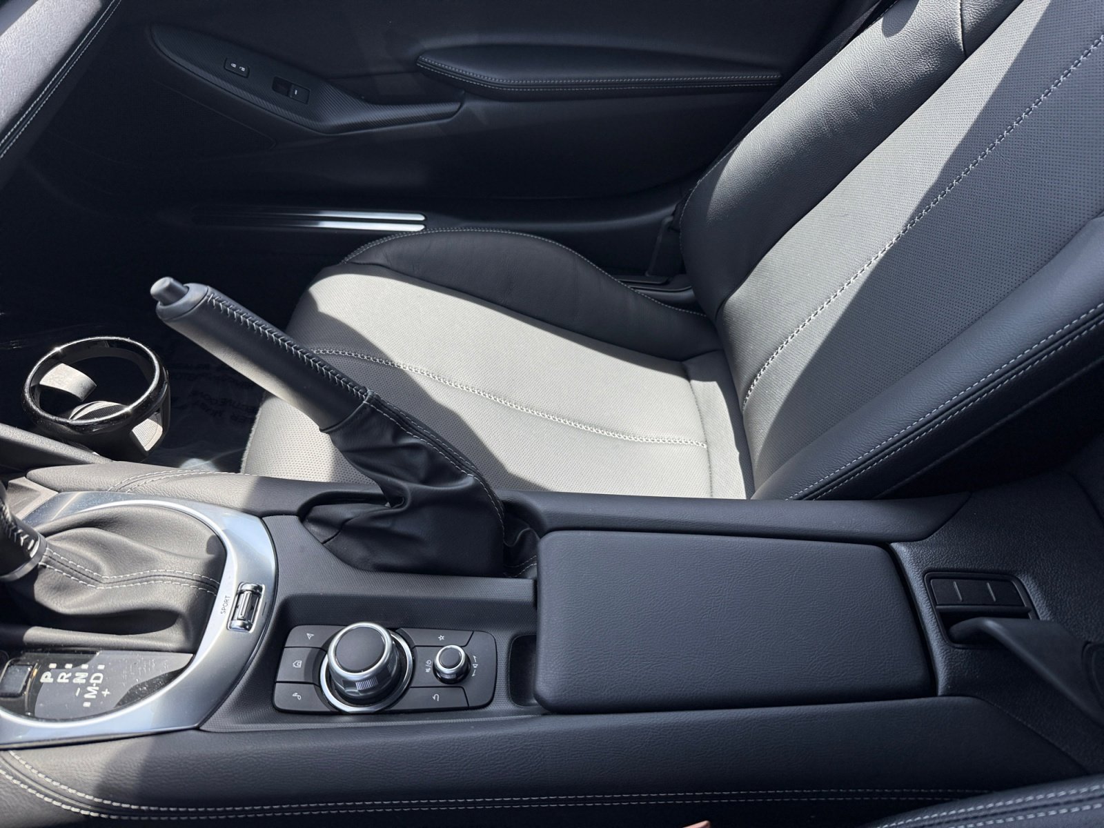 Certified 2025 MAZDA MX-5 Miata RF Grand Touring RWD image 14