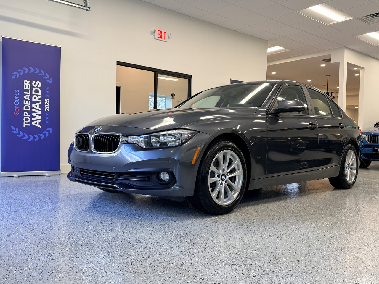 Used 2016 BMW 320i Sedan image 14