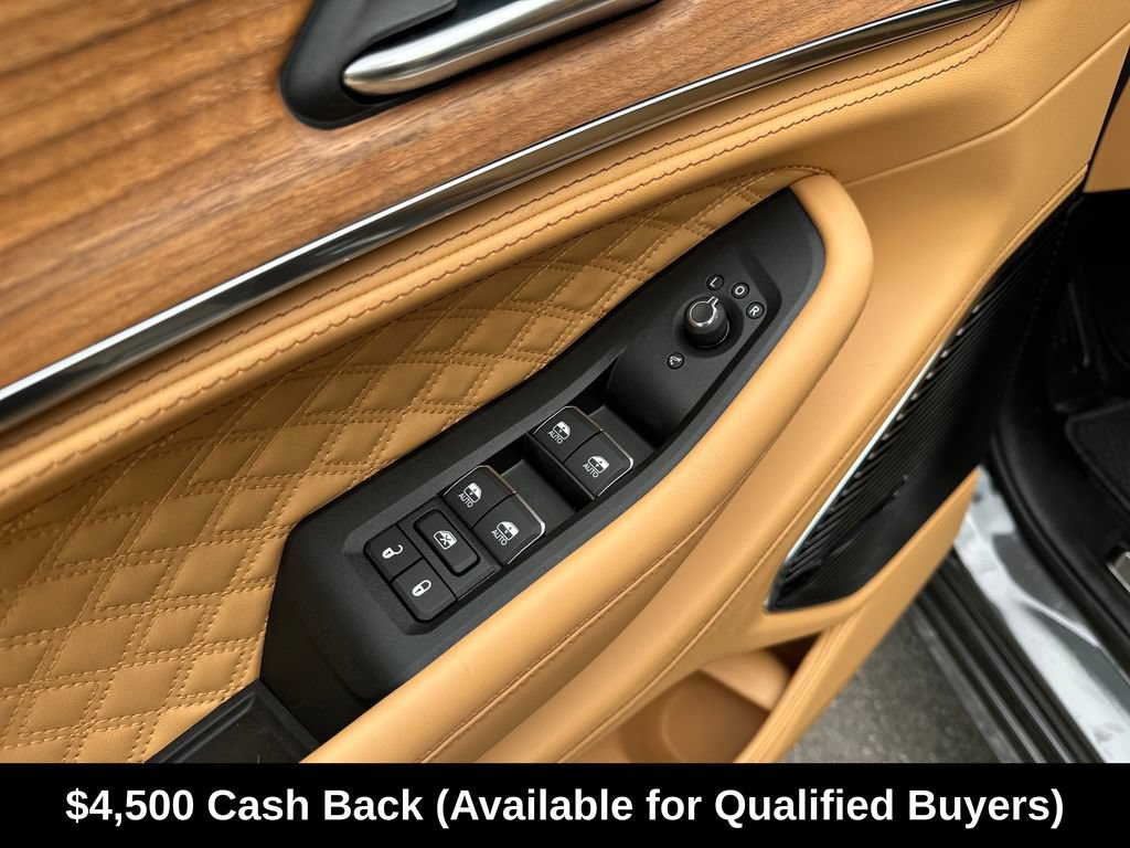 New 2026 Jeep Grand Cherokee L Summit w/ Advanced Protech Group IV AWD/4WD image 17