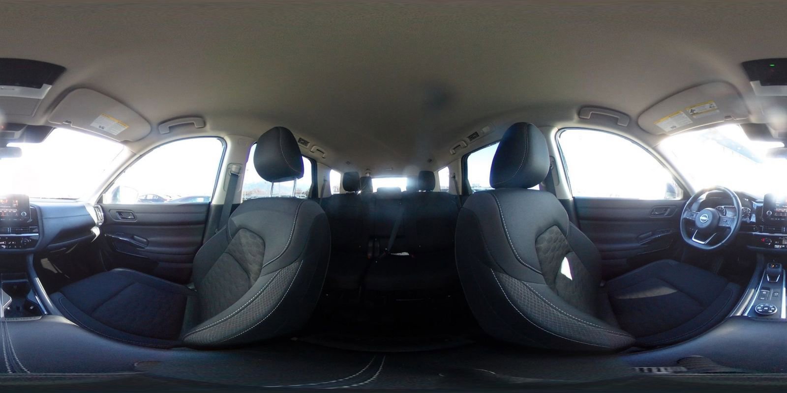 Used 2025 Nissan Pathfinder SV image 45