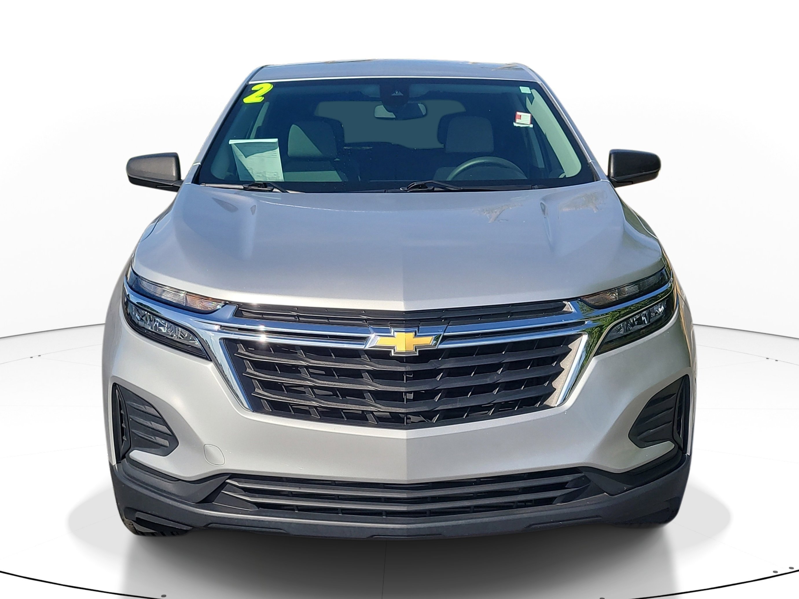 Used 2022 Chevrolet Equinox LS FWD image 2