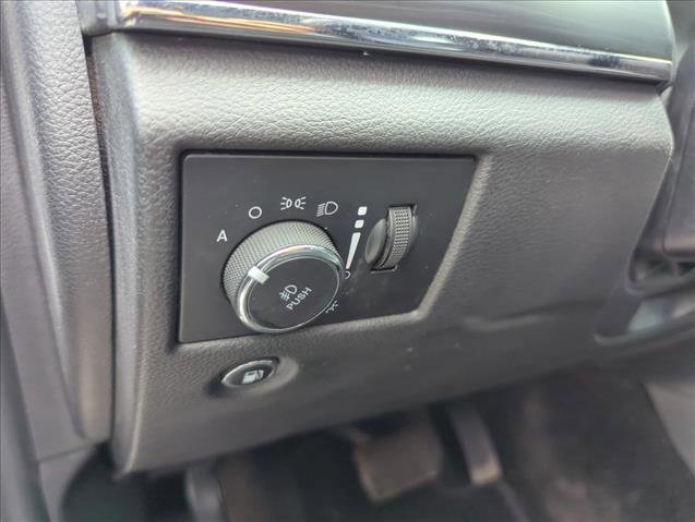 Used 2019 Jeep Grand Cherokee Limited RWD image 25