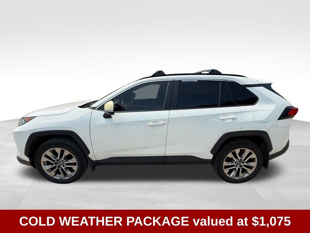 Used 2019 Toyota RAV4 XLE Premium w/ Cold Weather Package AWD/4WD image 3