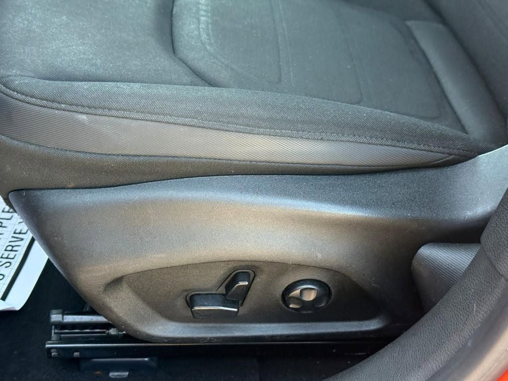 Used 2017 Jeep Renegade Altitude AWD/4WD image 18