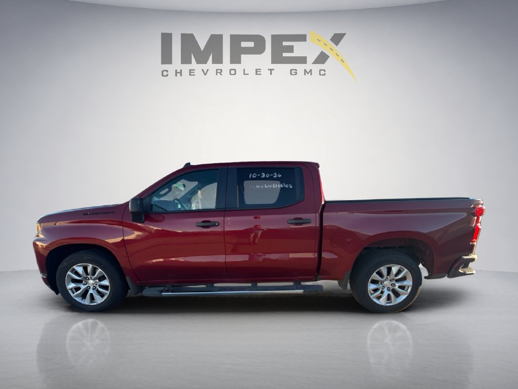 Used 2019 Chevrolet Silverado 1500 Custom w/ Custom Value Package AWD/4WD image 2