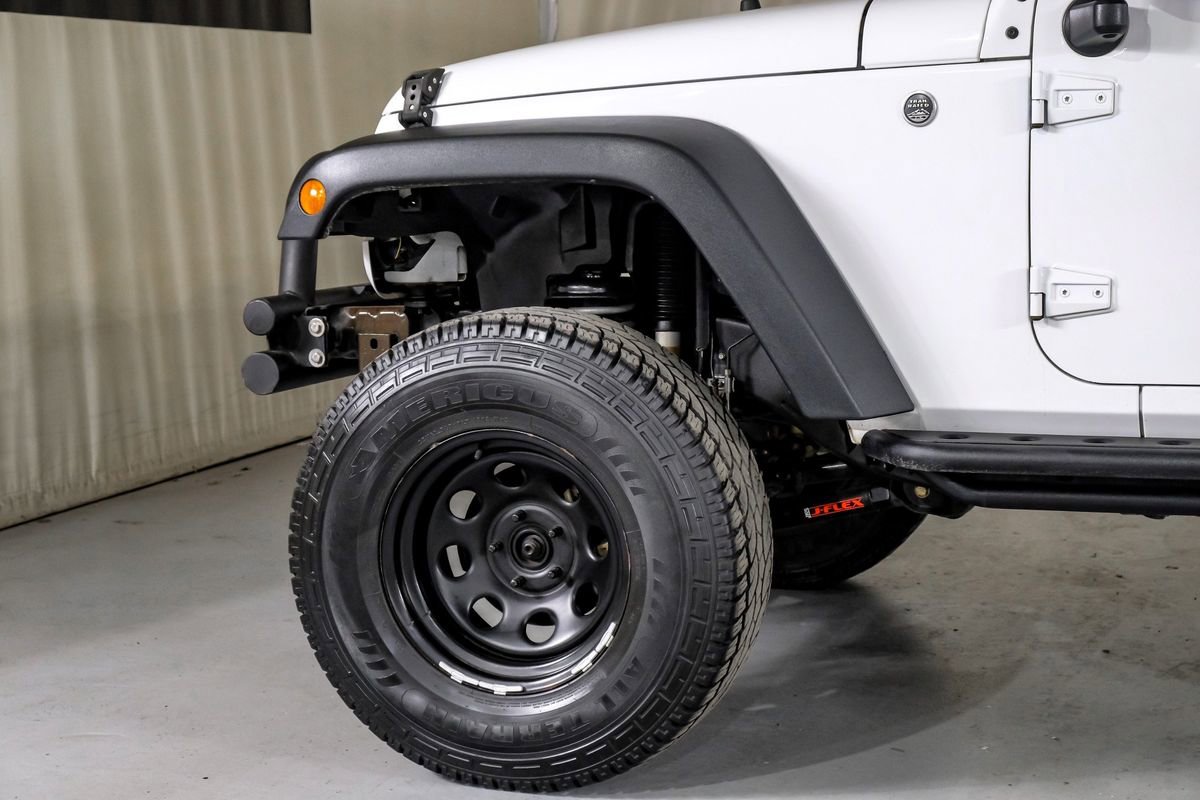 Used 2018 Jeep Wrangler Sport image 12