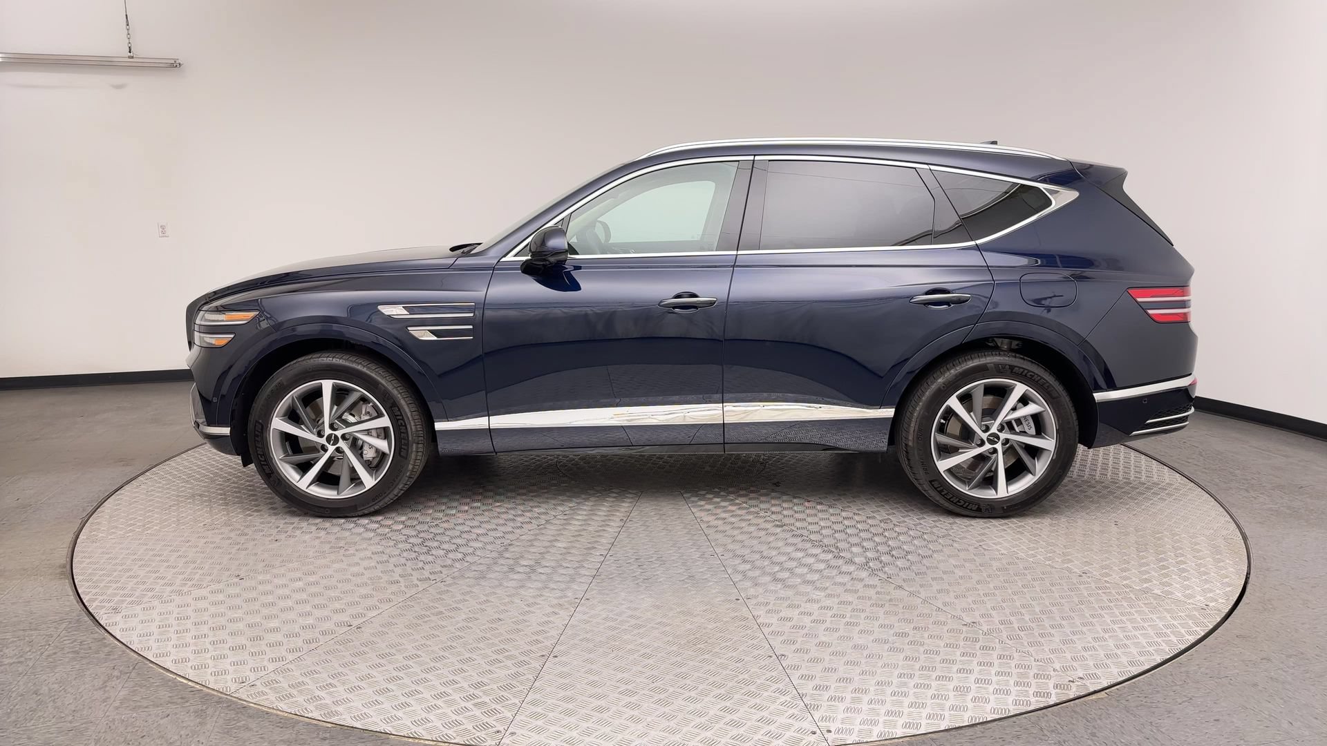 Certified 2026 Genesis GV80 3.5T Advanced AWD/4WD image 5