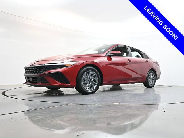 Used 2024 Hyundai Elantra SEL FWD image 28
