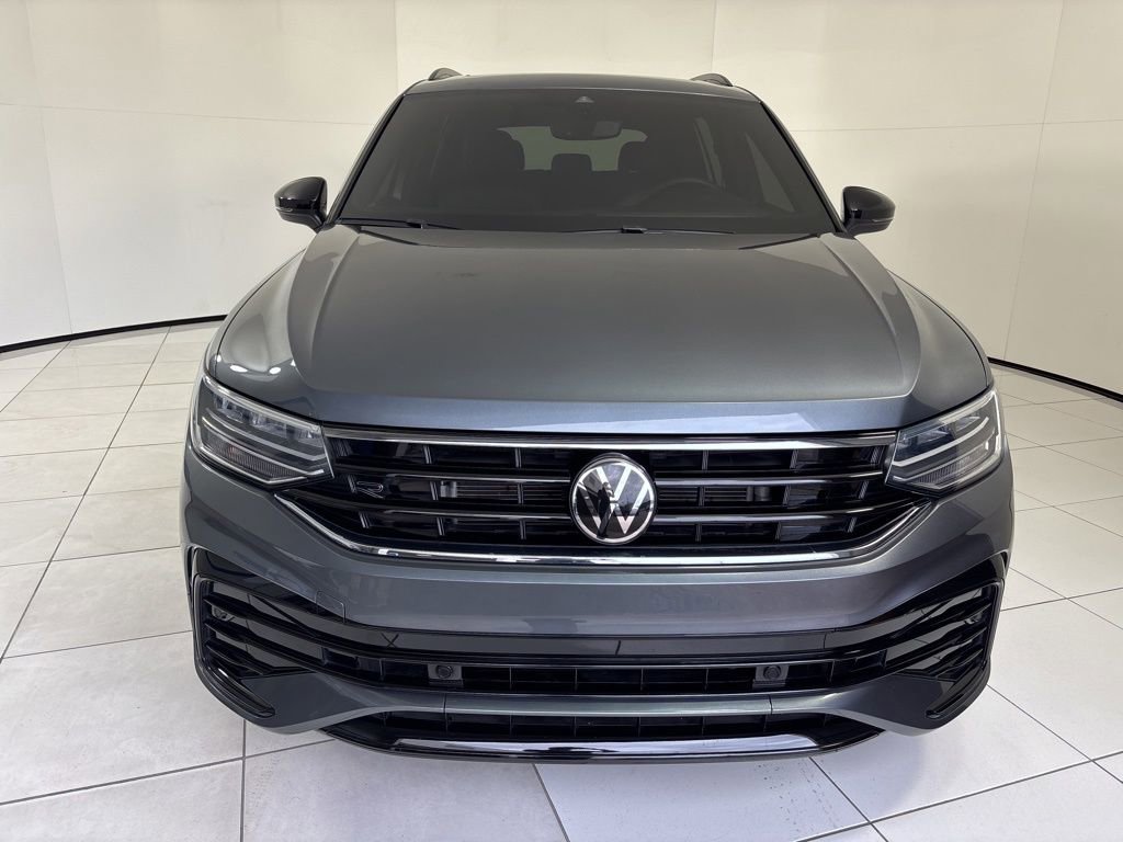 Used 2023 Volkswagen Tiguan SE R-Line image 8