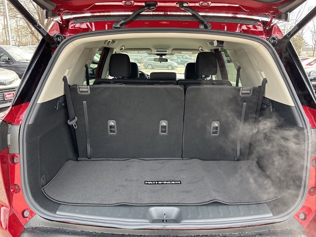 New 2026 Nissan Pathfinder SV image 17