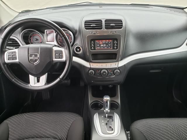 Used 2020 Dodge Journey SE w/ SE Popular Equipment Group FWD image 17