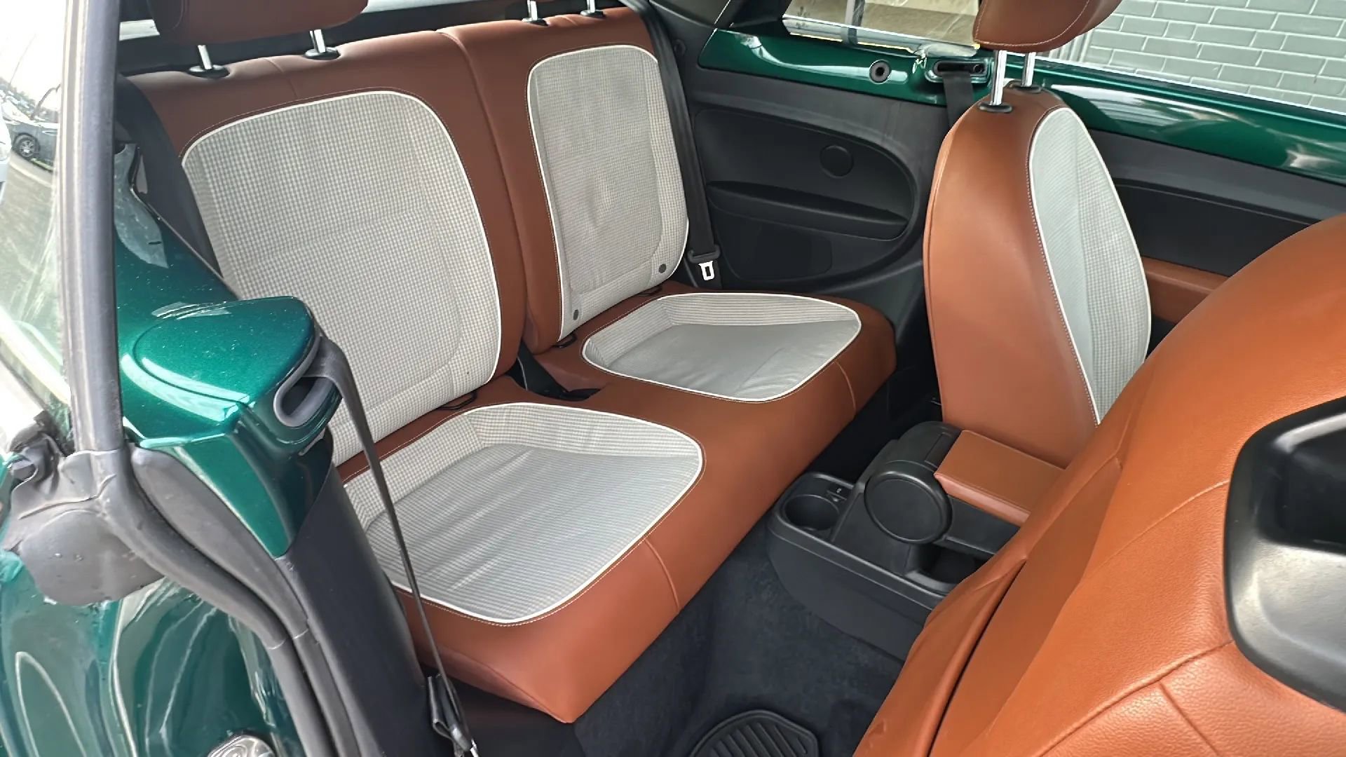 Used 2017 Volkswagen Beetle 1.8T Classic image 16