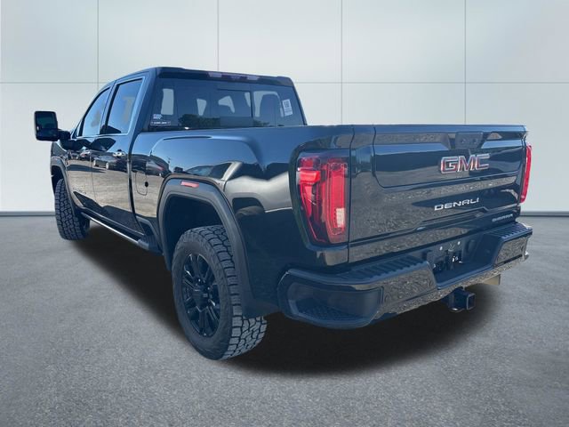 Used 2022 GMC Sierra 3500 Denali w/ Denali Black Diamond Edition AWD/4WD video 2