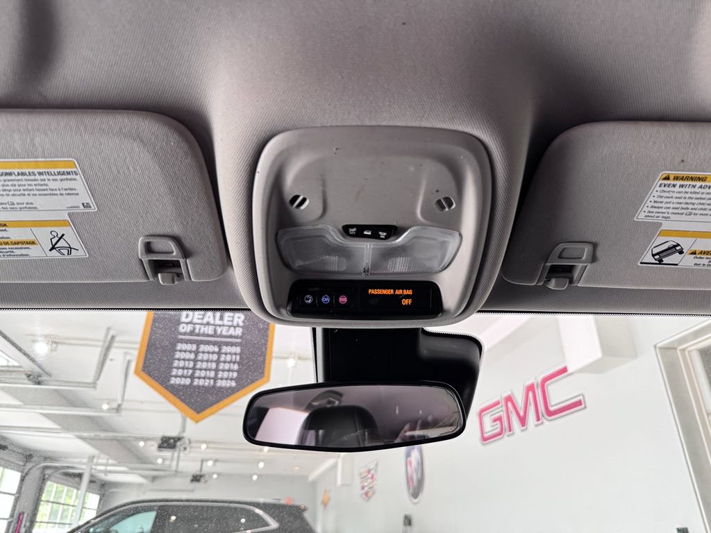 Used 2020 Buick Encore GX Select w/ Sport Touring Package AWD/4WD image 26