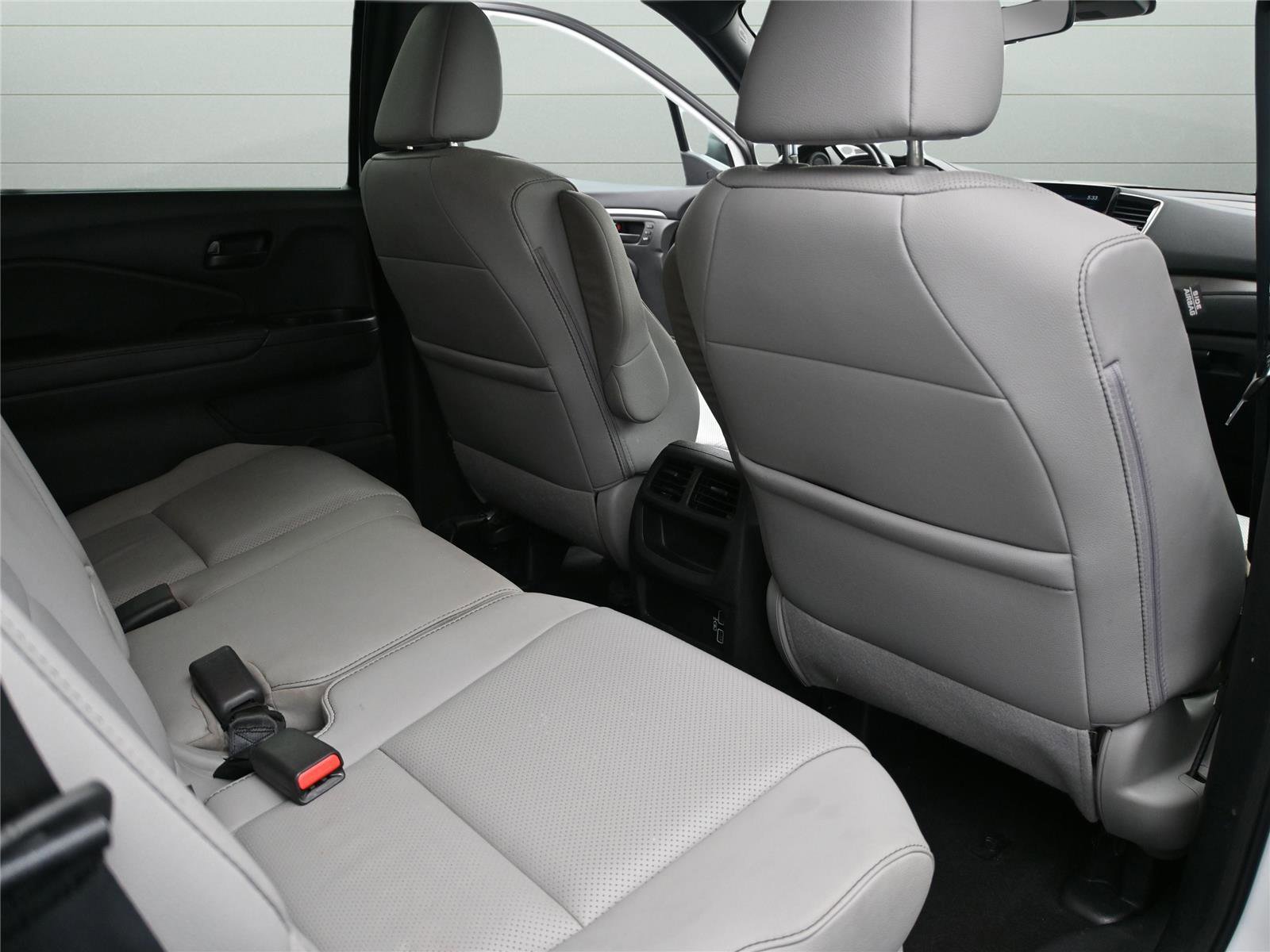 Used 2023 Honda Passport EX-L image 18