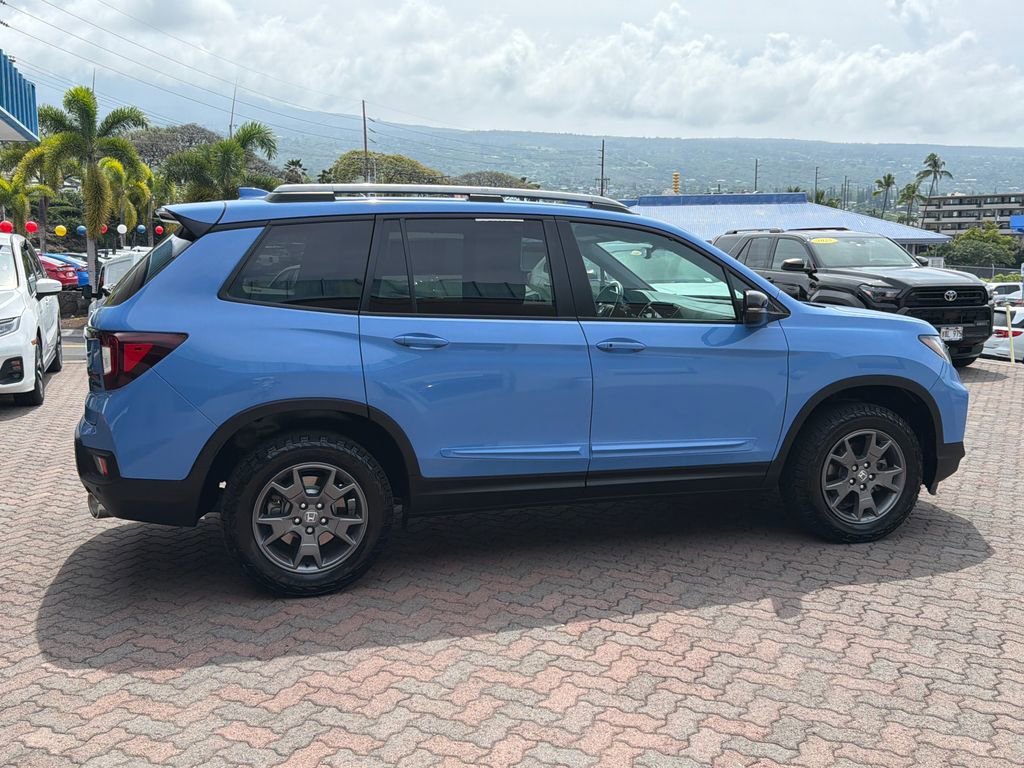 Used 2024 Honda Passport TrailSport image 5