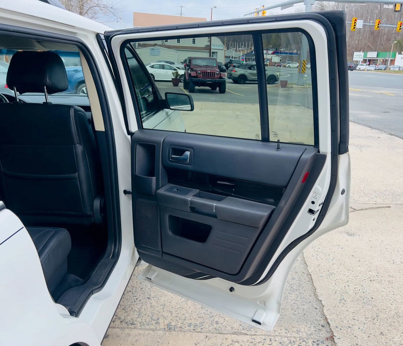 Used 2014 Ford Flex SEL w/ Equipment Group 202A image 14