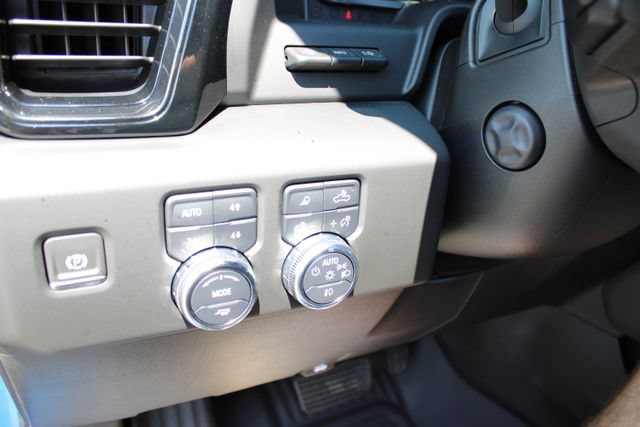 Used 2024 GMC Sierra 1500 AT4 w/ Technology Package AWD/4WD image 20