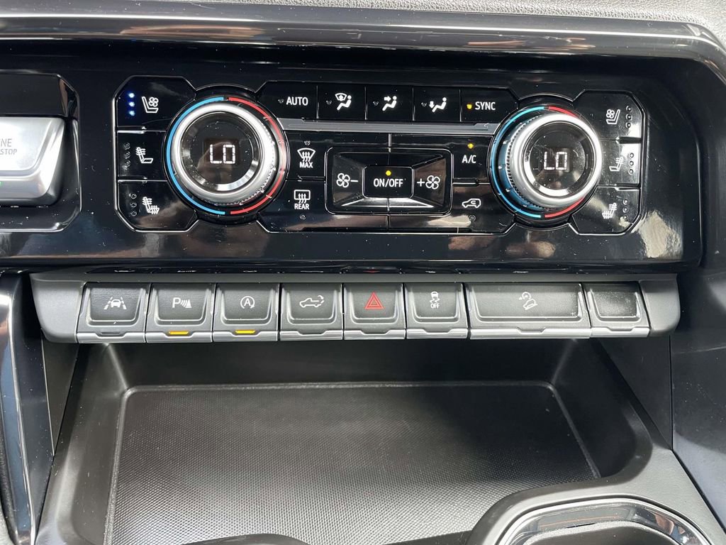 Used 2024 GMC Sierra 1500 AT4 w/ AT4 Premium Package image 40
