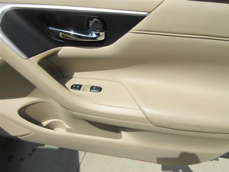 Used 2017 Nissan Altima 3.5 SL w/ 3.5SL Technology Package image 24