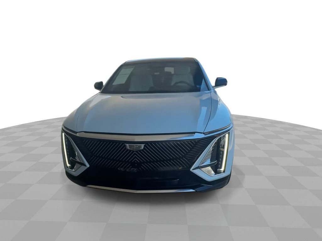Certified 2024 Cadillac Lyriq Luxury AWD/4WD image 3