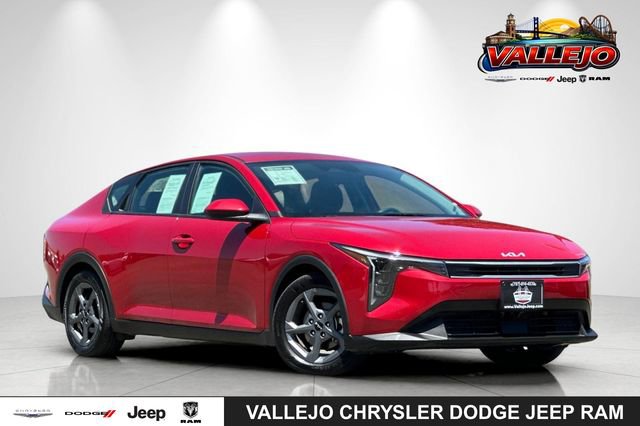 Used 2025 Kia K4 FWD image 1
