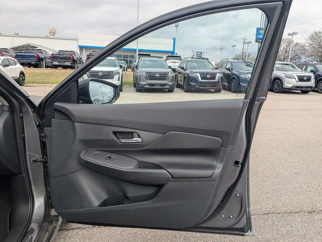 New 2026 Nissan Sentra SV w/ SV Convenience Package FWD image 32