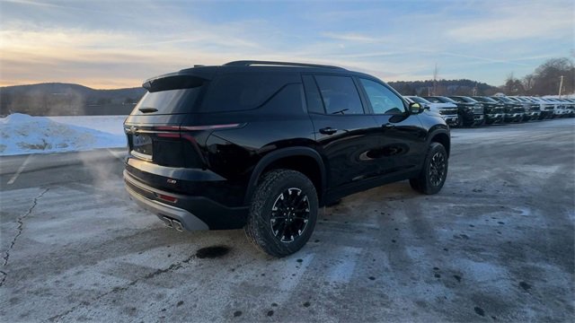 New 2026 Chevrolet Traverse Z71 w/ LPO, Floor Liner Package image 8