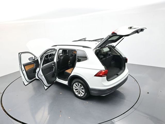 Used 2018 Volkswagen Tiguan SE image 41