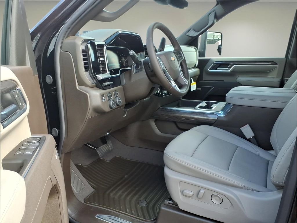 New 2026 Chevrolet Silverado 3500 LTZ w/ LTZ Plus Package image 5
