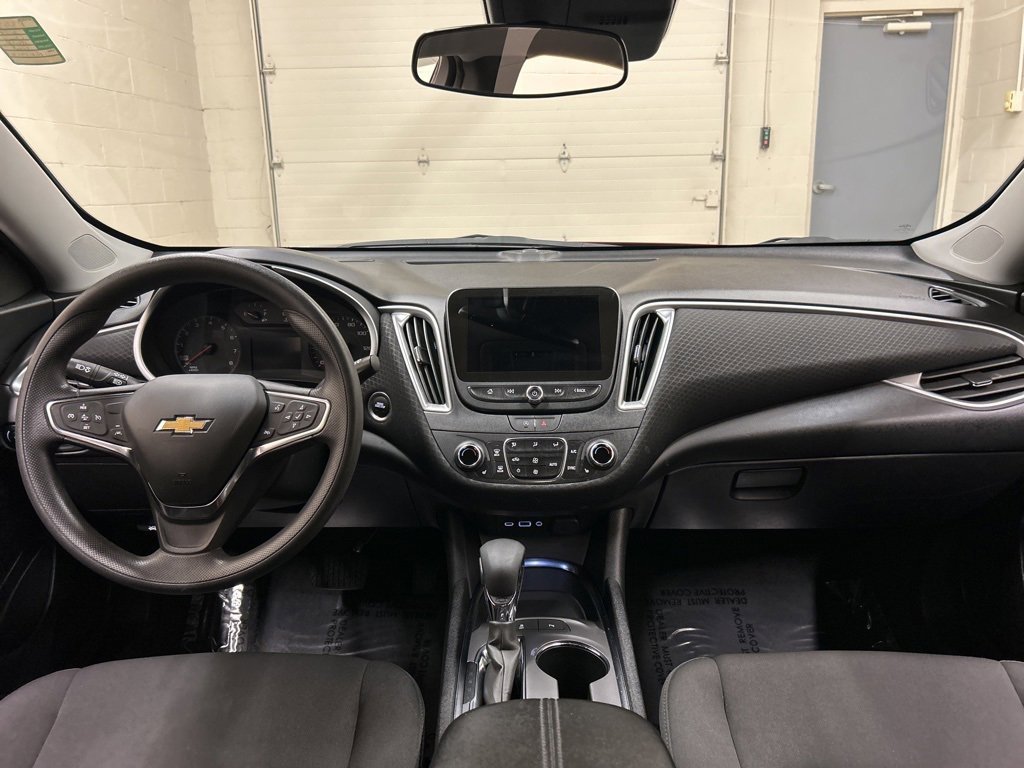 Used 2024 Chevrolet Malibu LT image 18