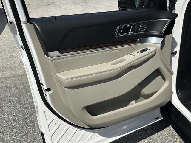 Used 2018 Ford Explorer Limited AWD/4WD image 15