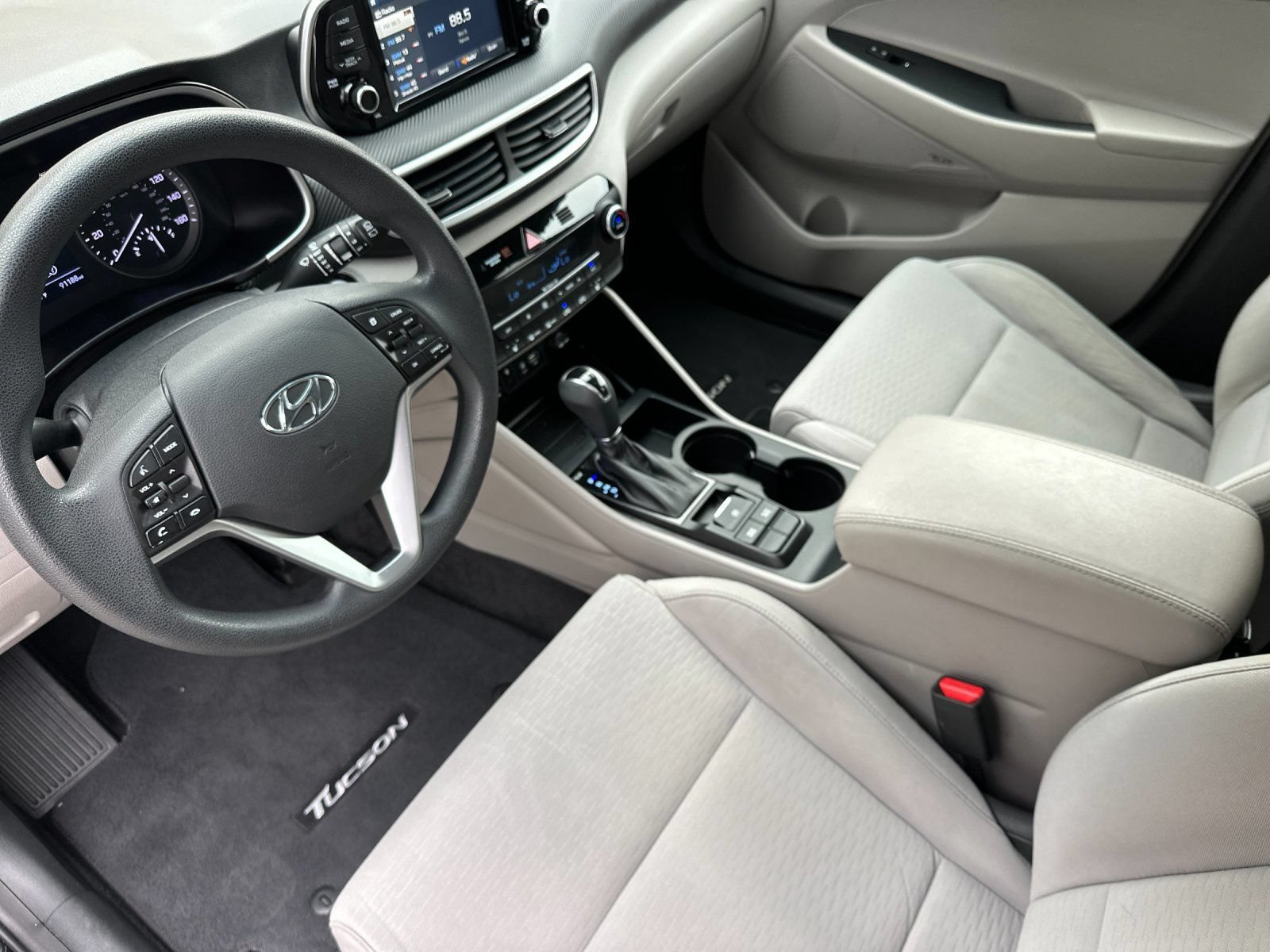 Used 2019 Hyundai Tucson Sport FWD image 9