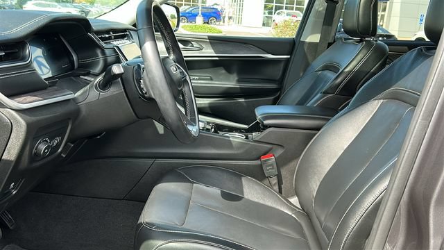 Used 2021 Jeep Grand Cherokee L Limited AWD/4WD image 10