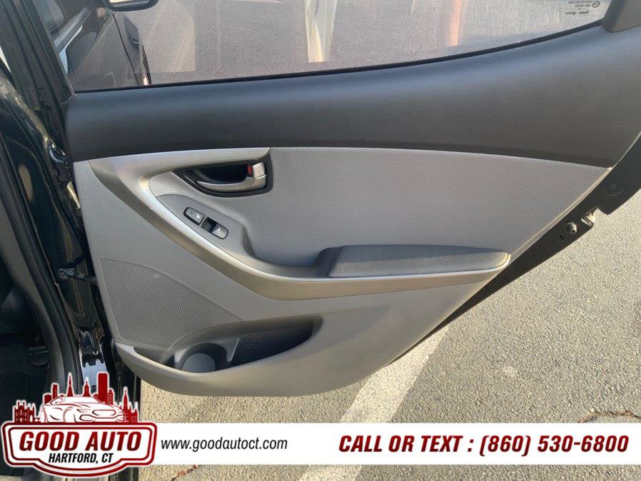 Used 2012 Hyundai Elantra Limited image 10