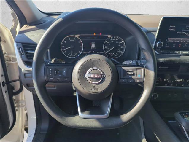 Used 2023 Nissan Rogue SV AWD/4WD image 13