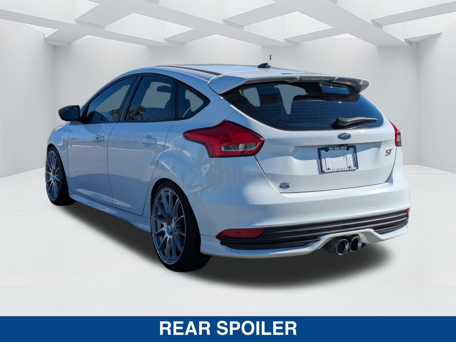 Used 2016 Ford Focus ST image 6