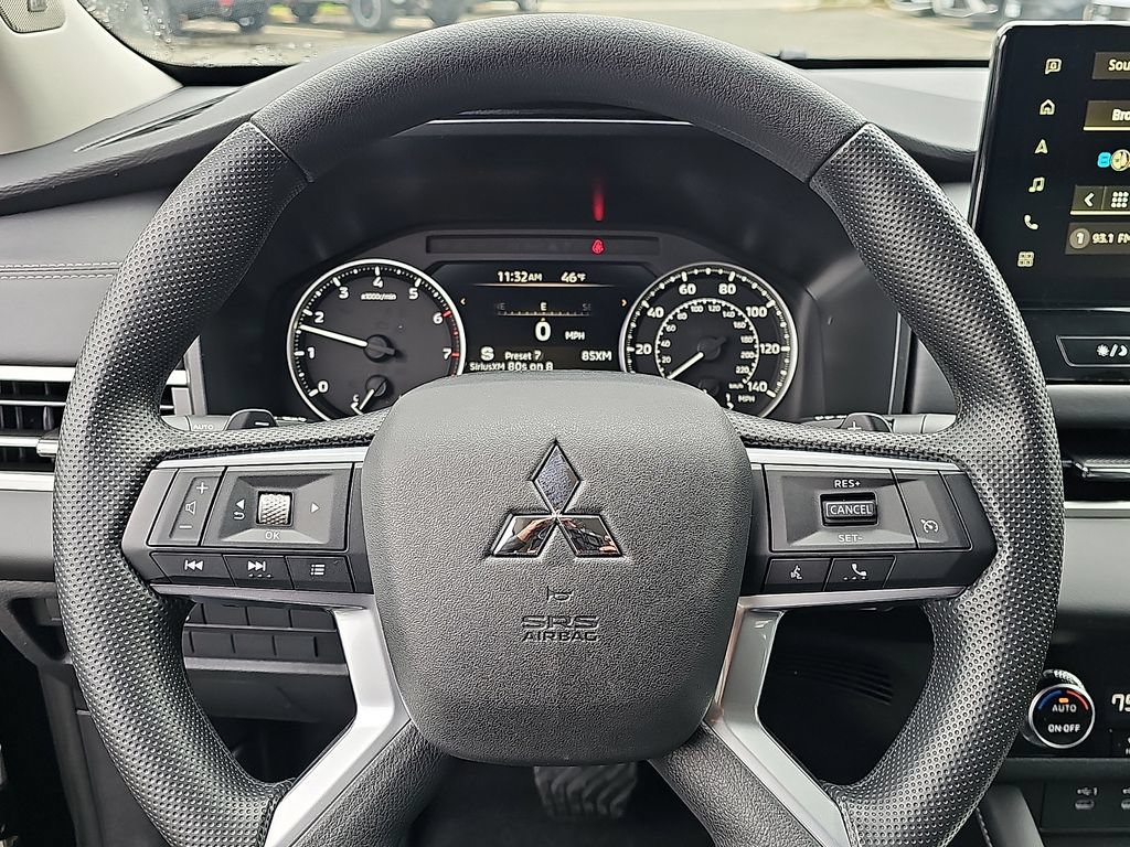 New 2026 Mitsubishi Outlander ES AWD/4WD image 14