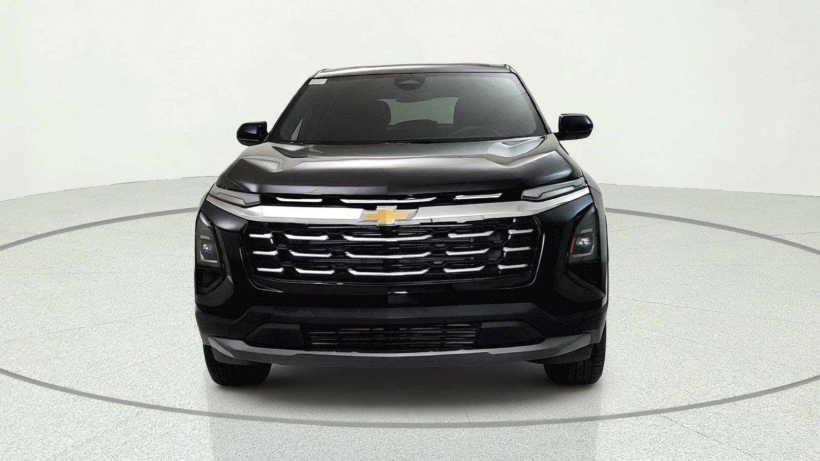 Used 2025 Chevrolet Equinox LT FWD image 2