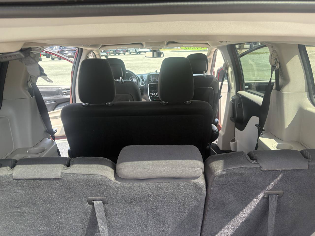 Used 2020 Dodge Grand Caravan SE FWD image 36