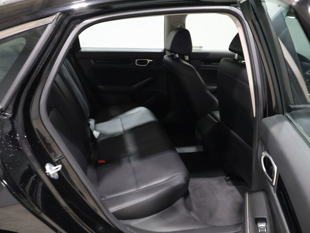 Used 2023 Honda Civic Touring image 7