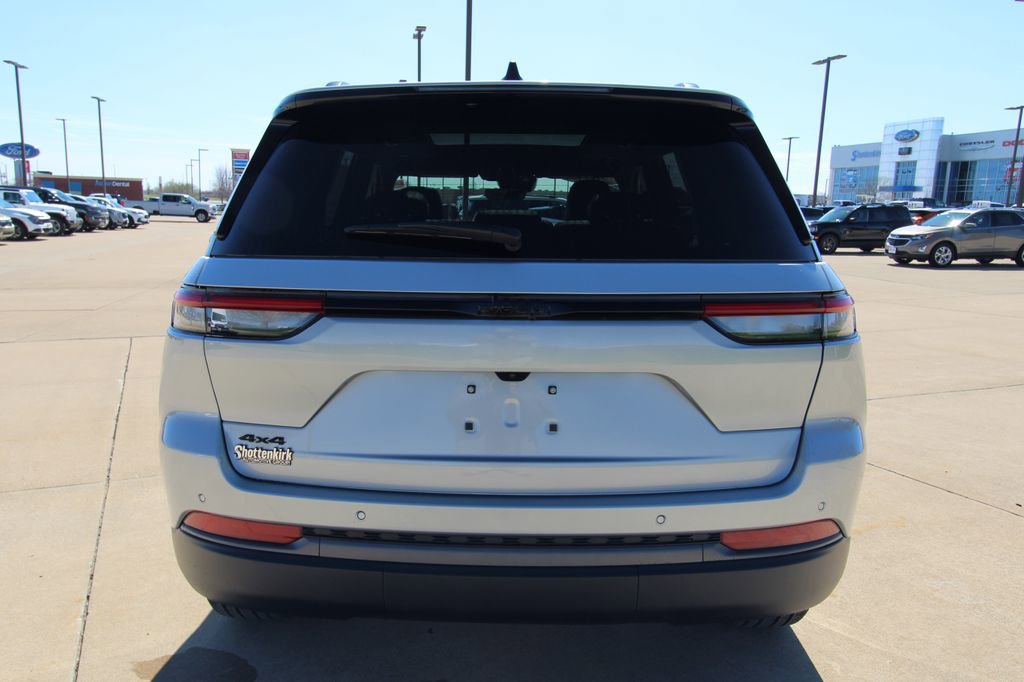 New 2026 Jeep Grand Cherokee Limited image 15