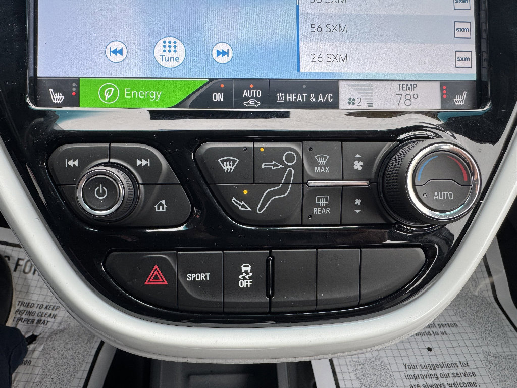 Used 2018 Chevrolet Bolt Premier w/ Driver Confidence II Package image 17