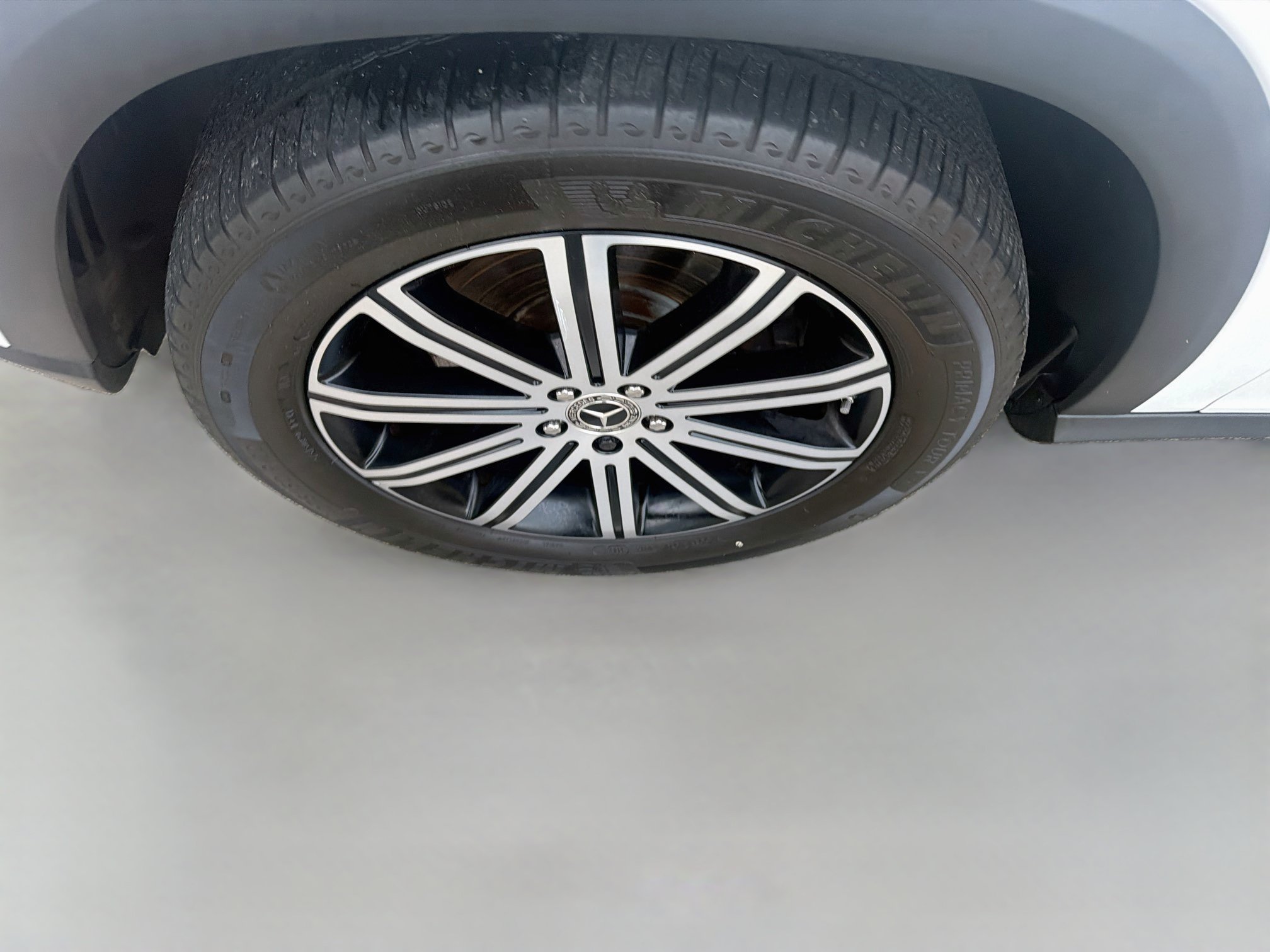 Used 2024 Mercedes-Benz GLE 350 4MATIC image 32