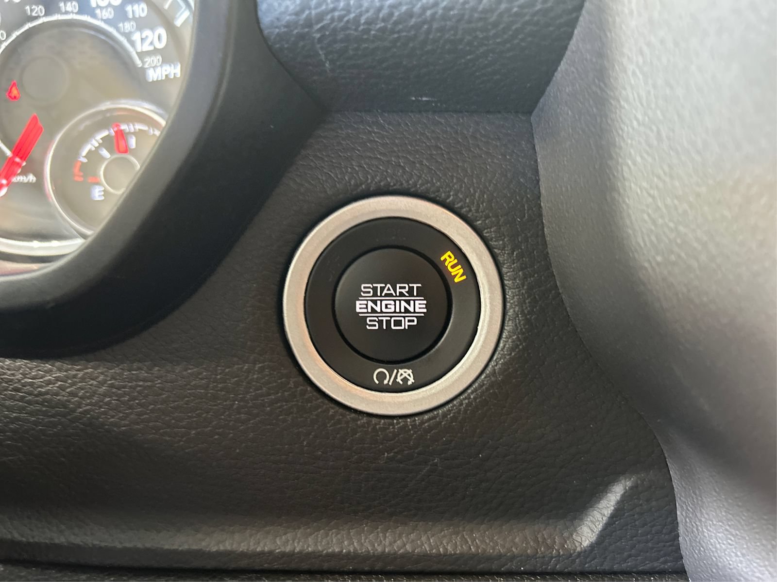 Used 2024 RAM 1500 Big Horn AWD/4WD image 28