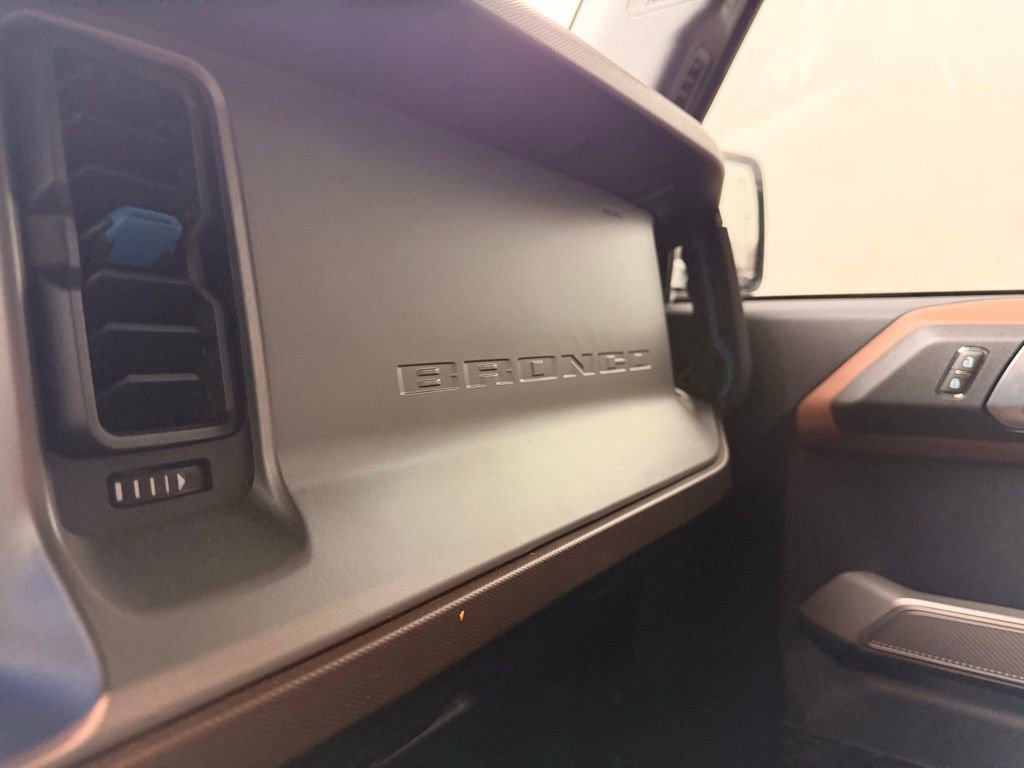 Used 2022 Ford Bronco Outer Banks image 21