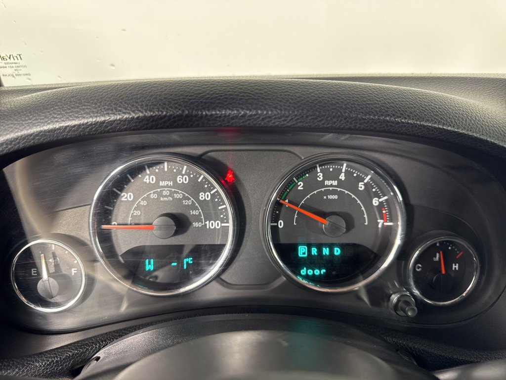 Used 2014 Jeep Wrangler Unlimited Rubicon w/ Max Tow Package image 32