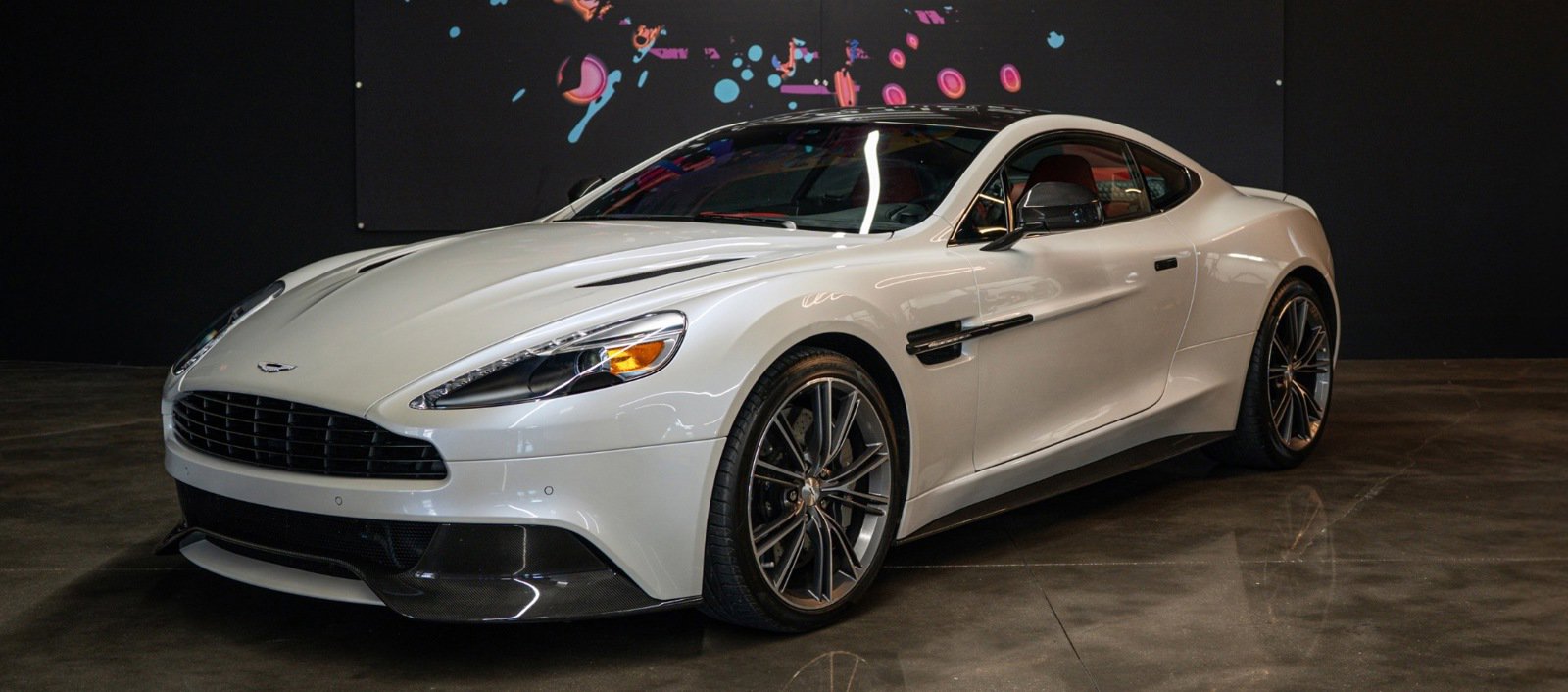 Used 2014 Aston Martin Vanquish Coupe RWD image 2