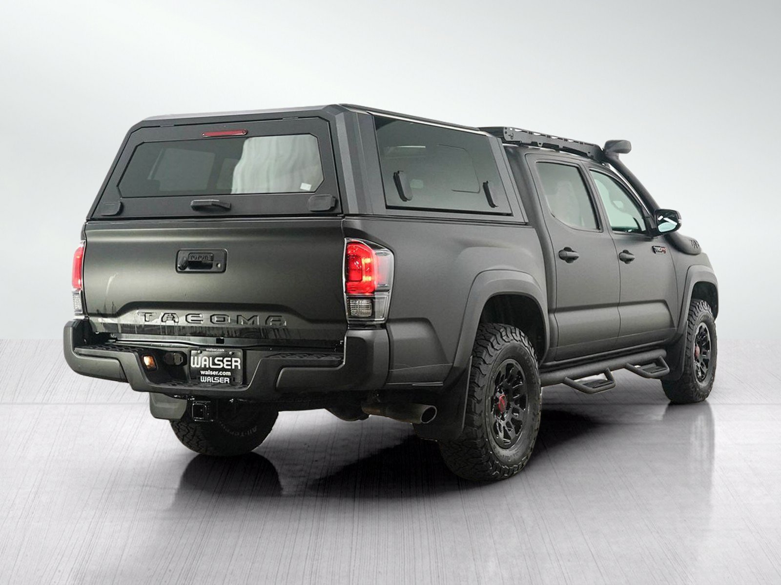 Used 2019 Toyota Tacoma TRD Off-Road AWD/4WD image 5