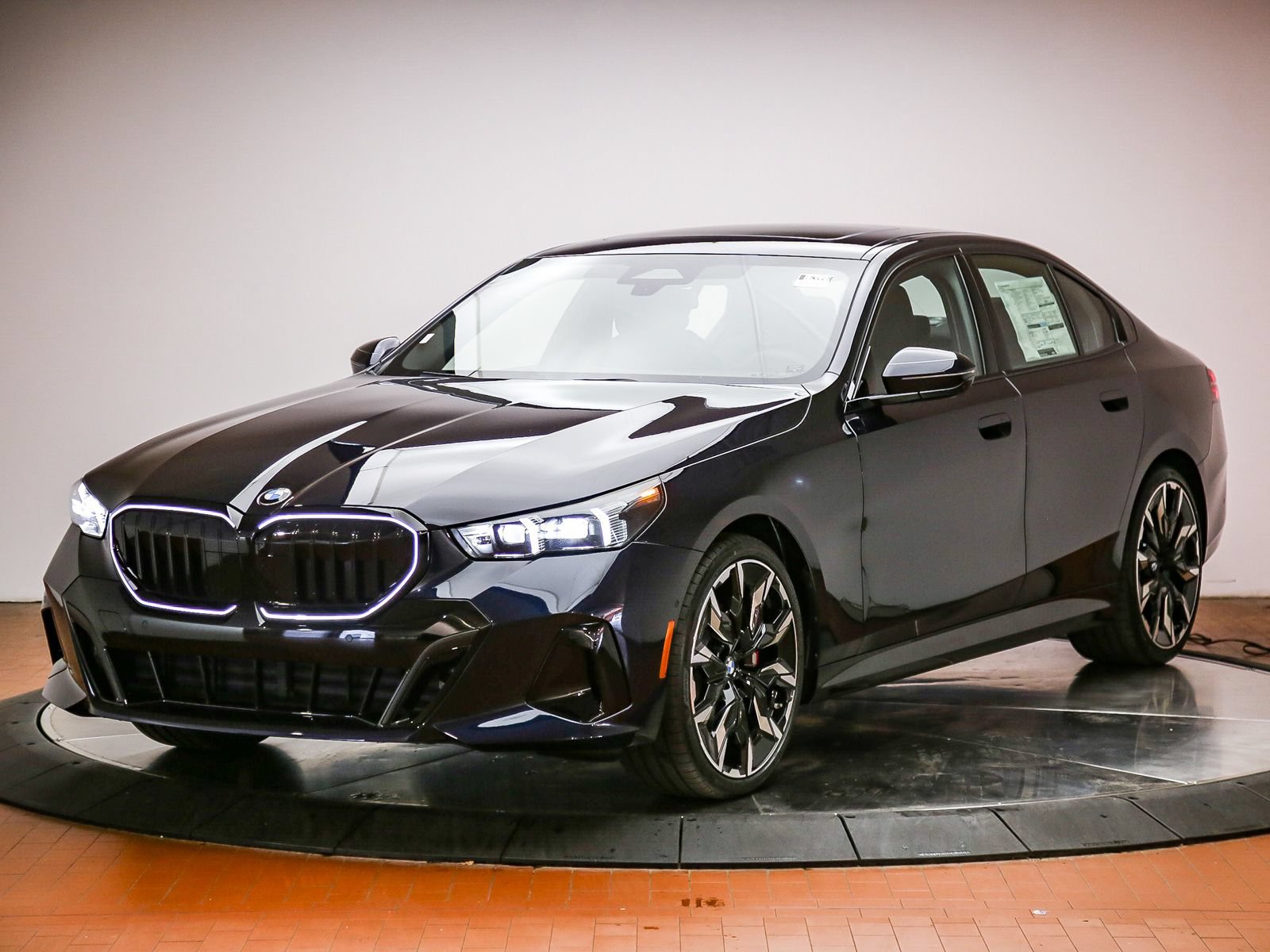 New 2027 BMW 530i RWD image 2